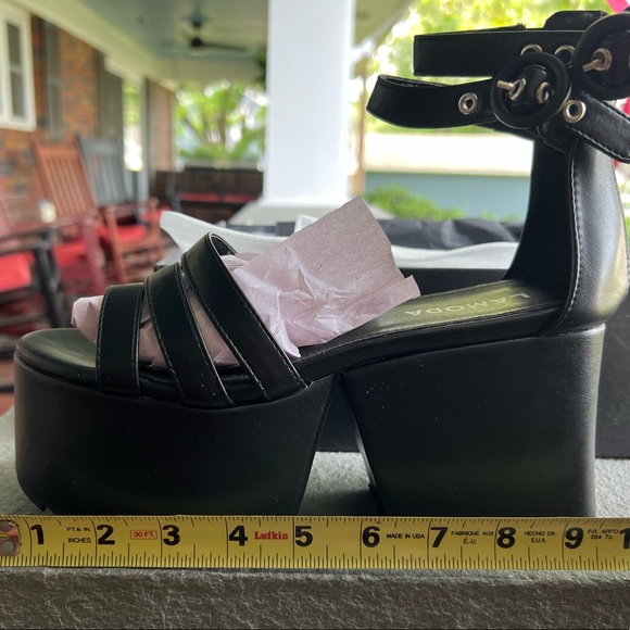 Lamoda-Hustler Music Chunky Platform Sandals - Picture 5 of 7